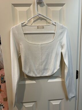 Square Neck White Long-Sleeve Cropped Top